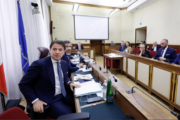 Il vero virus è Conte
