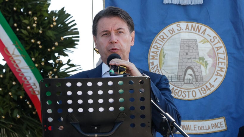 Conte fa l’arringa del partigiano per mettersi nel taschino la Schlein