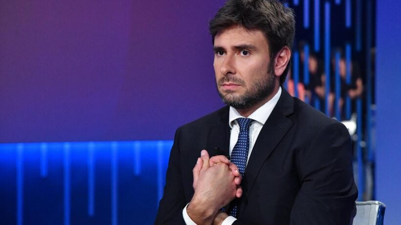 Di Battista non può essere trasferito in Italia