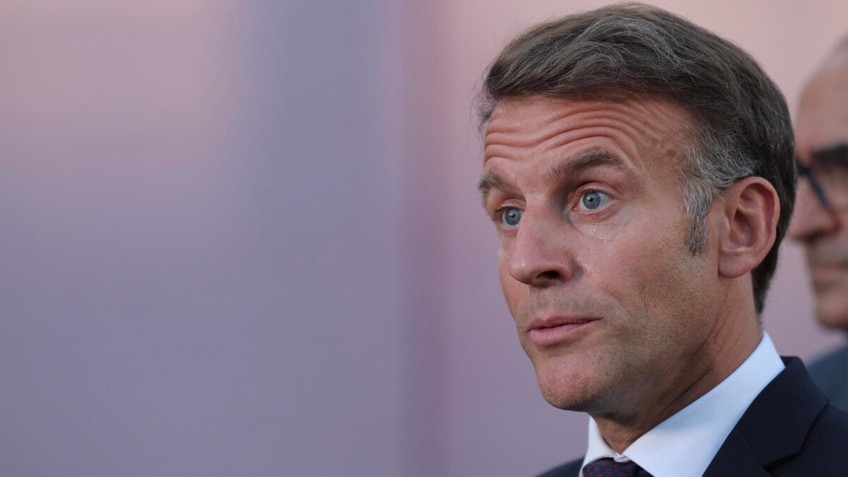 La Corte boccia Macron sullo stop ai social per gli under 15