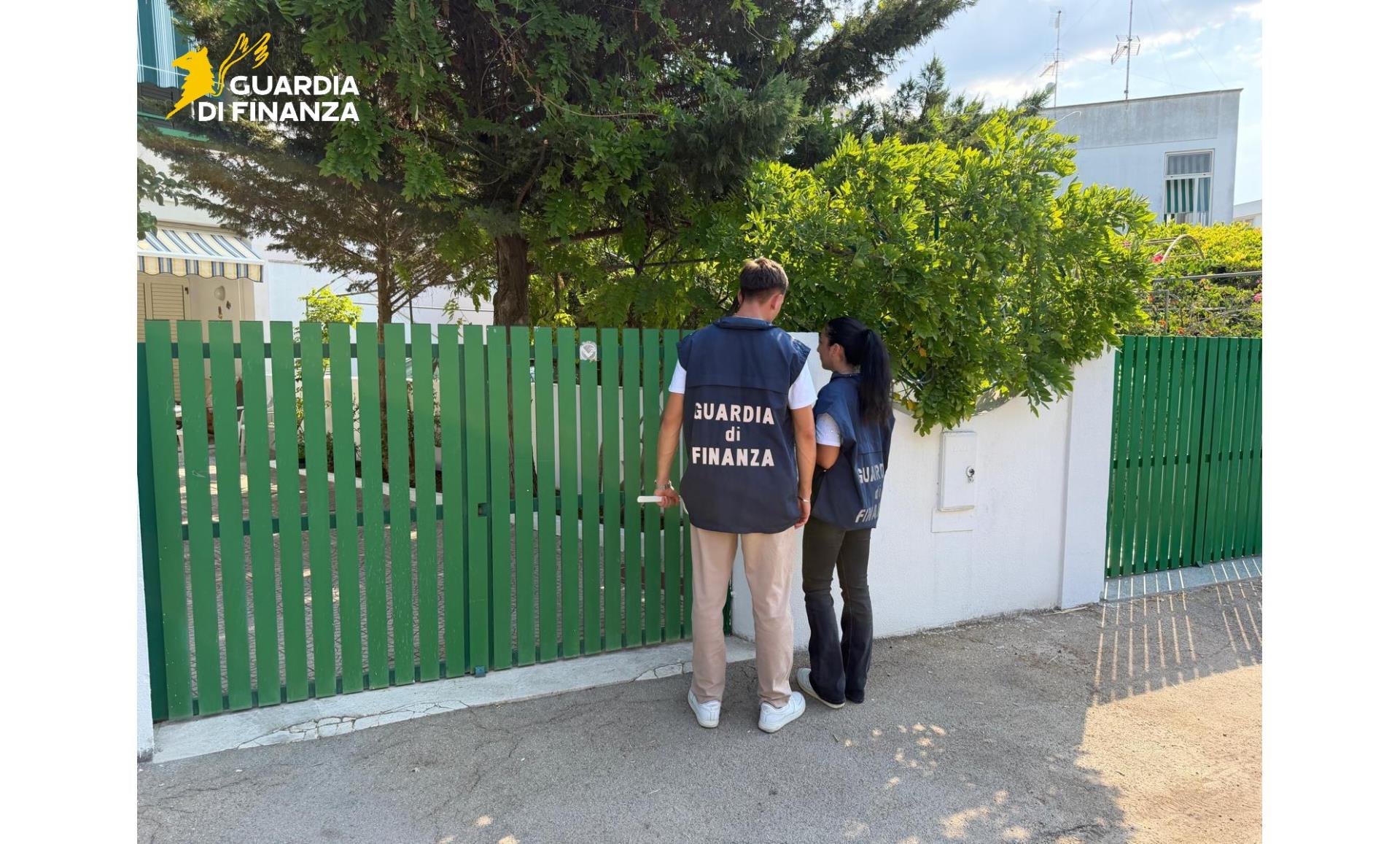 gallipoli controlli della gdf sugli affitti brevi scoperte case pollaio da Laverita.info gallipoli controlli della gdf sugli affitti brevi scoperte case pollaio
