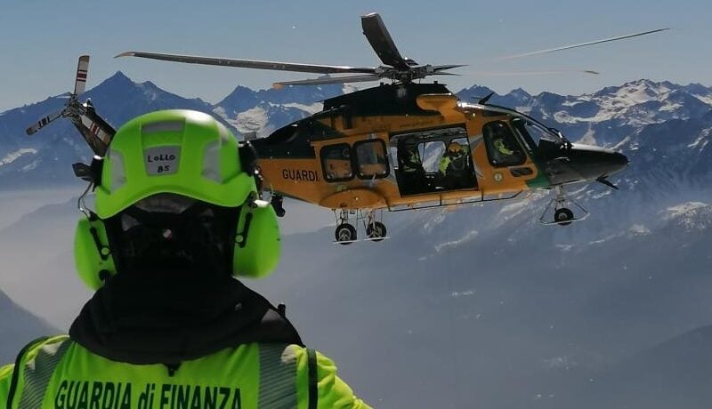 Guardia di finanza, nuove regole sui soccorsi: chi provoca l’emergenza paga