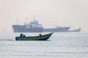 Hormuz, Trump alza la posta: «Nuovo territorio Usa». Teheran replica: «Schizofrenia»