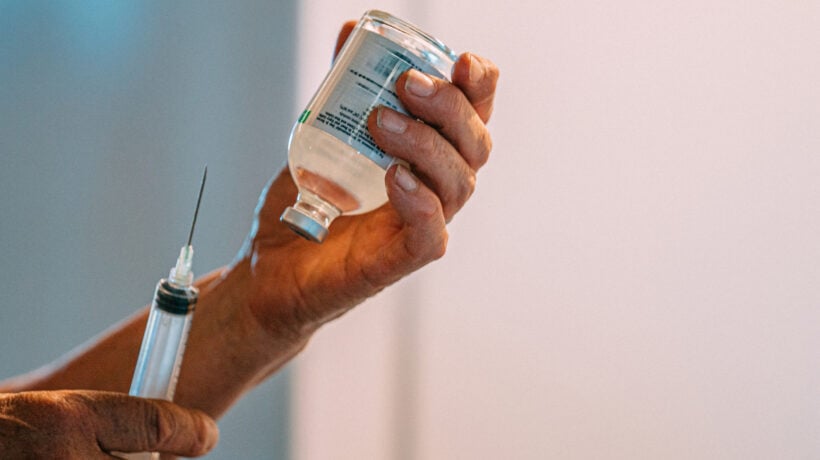 Ostetriche a scuola di «allattamento trans»