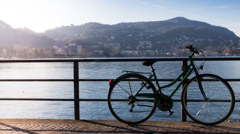 Prima fanno le ciclabili  e poi bandiscono i ciclisti