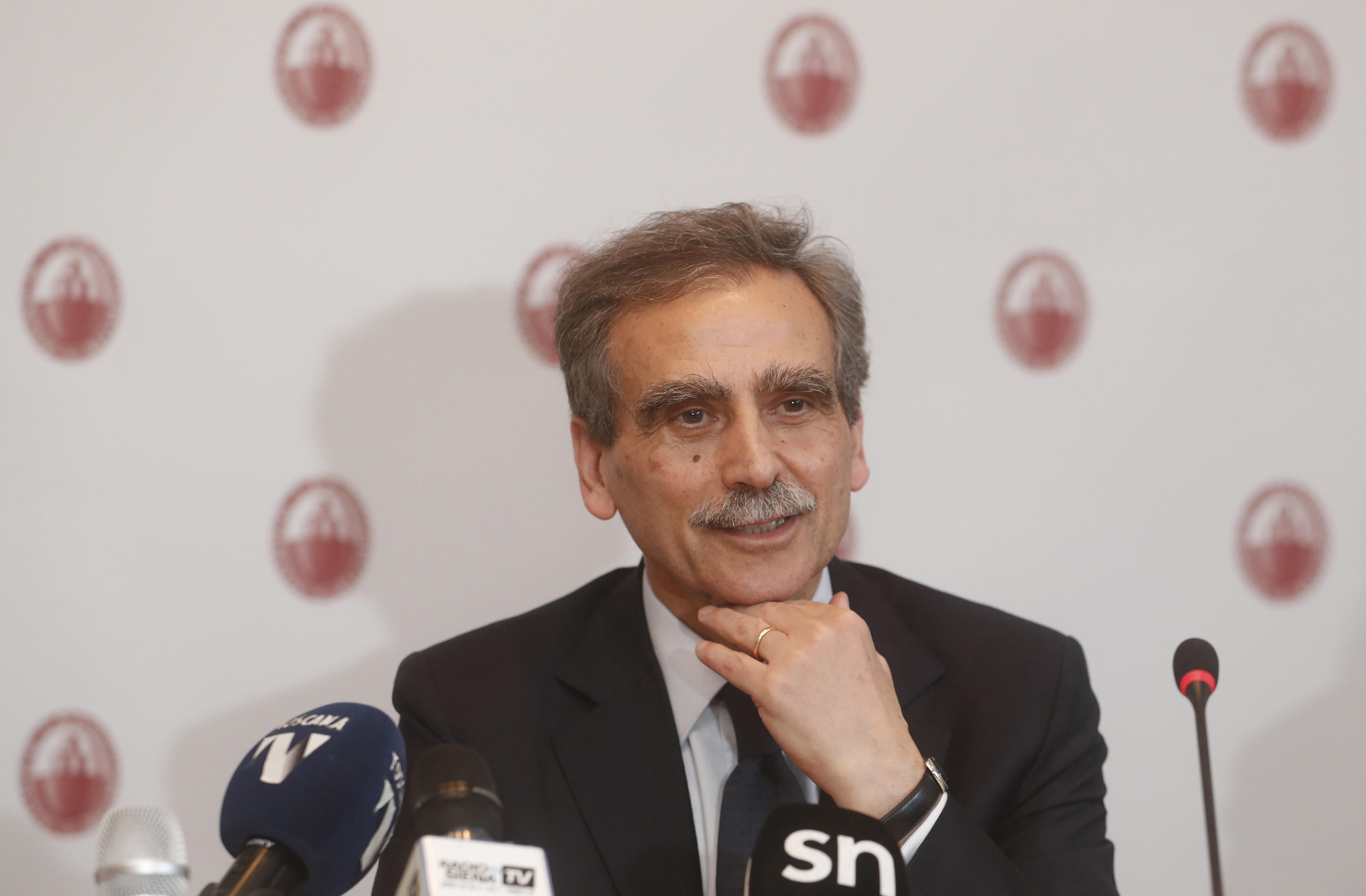 lovaglio prepara un8217altra odissea su montepaschi per evitare intesa da Laverita.info lovaglio prepara un8217altra odissea su montepaschi per evitare intesa