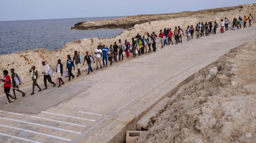 Le Ong ora ci portano i minorenni che non possiamo rimpatriare