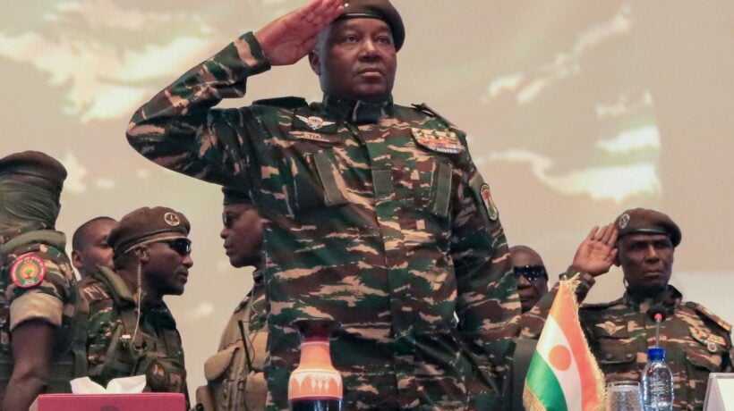 Il Niger ripiomba nel caos: la giunta stretta tra jihadisti e ribelli
