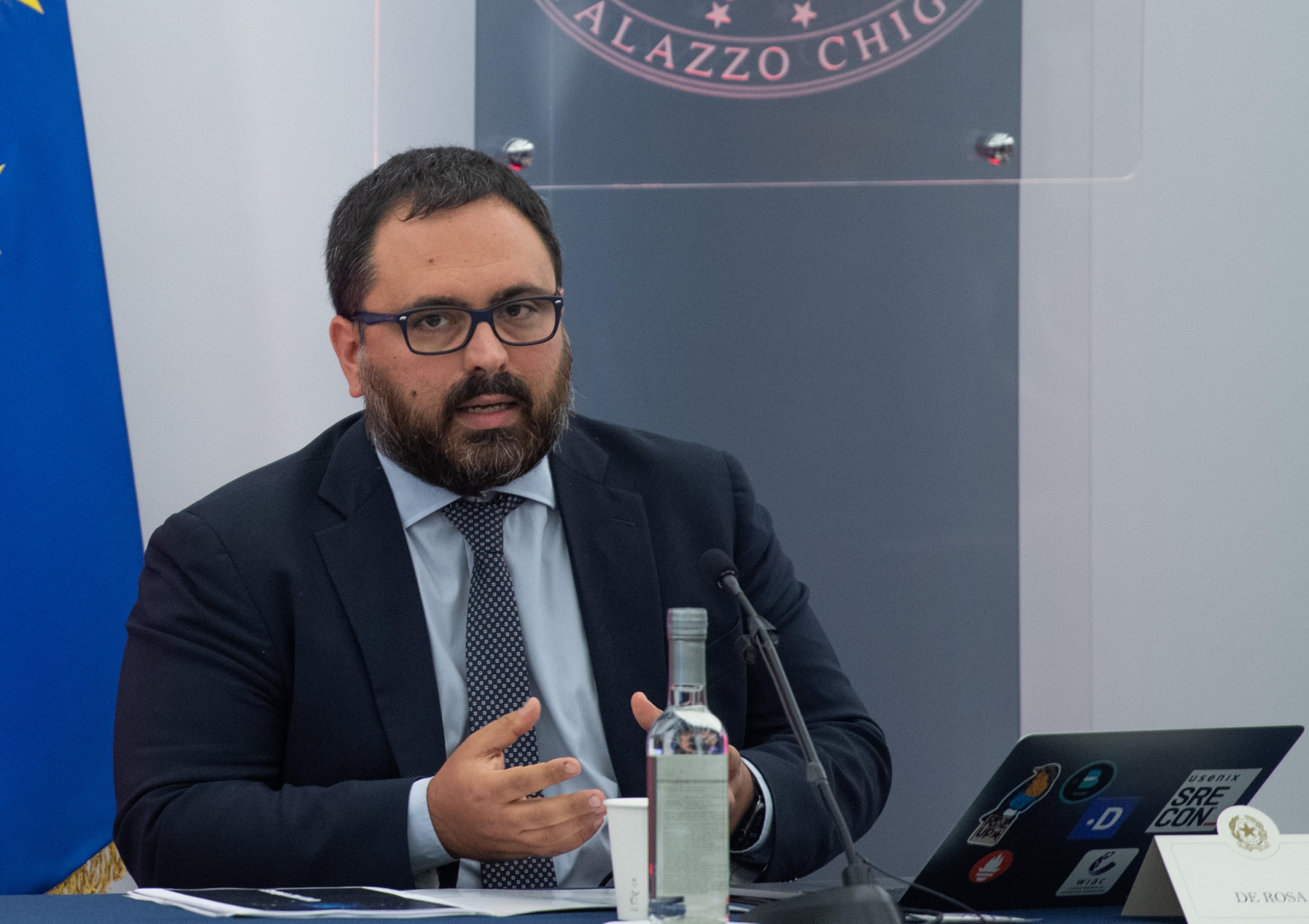 banca etica chiude i rubinetti al collettivo definito terrorista da Laverita.info banca etica chiude i rubinetti al collettivo definito terrorista