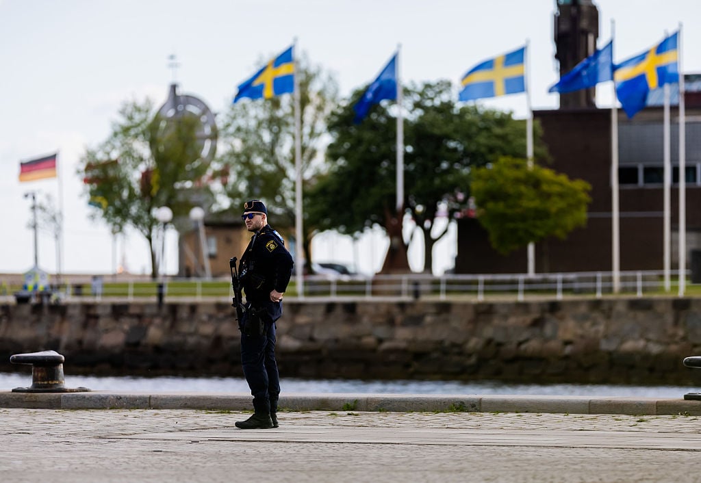 svezia attacco in una scuola uomo armato ferisce diverse persone con un machete da Laverita.info svezia attacco in una scuola uomo armato ferisce diverse persone con un machete