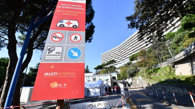 Nell’ospedale di Bassetti muoiono pure i vaccinati