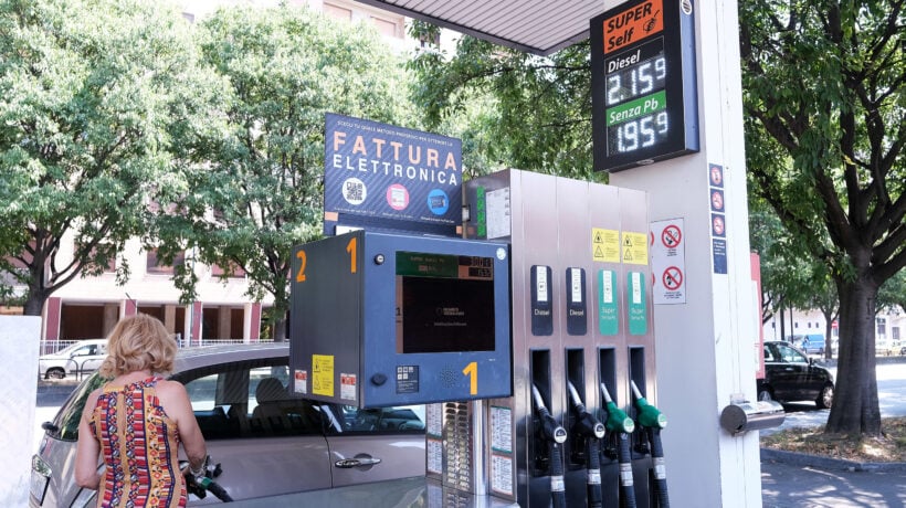 Tagli ai ministeri per calmierare il diesel
