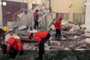 Terremoto in Indonesia, i morti sono almeno 20: si cercano superstiti