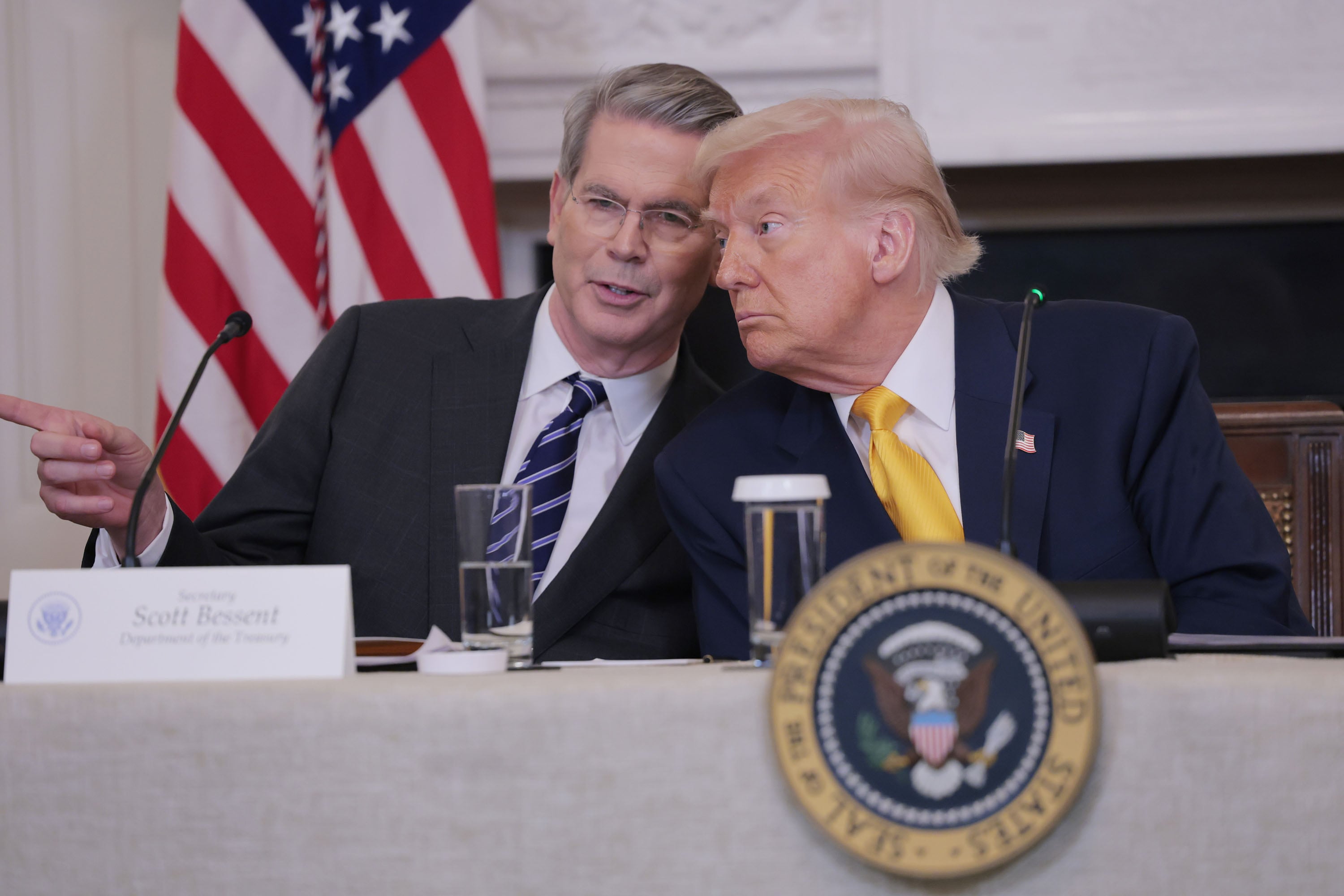 trump vuole la politica monetaria sotto il controllo dei governi eletti da Laverita.info trump vuole la politica monetaria sotto il controllo dei governi eletti