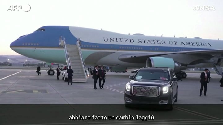 Trump: «Ho cambiato aereo perché me lo ha chiesto il Secret Service»