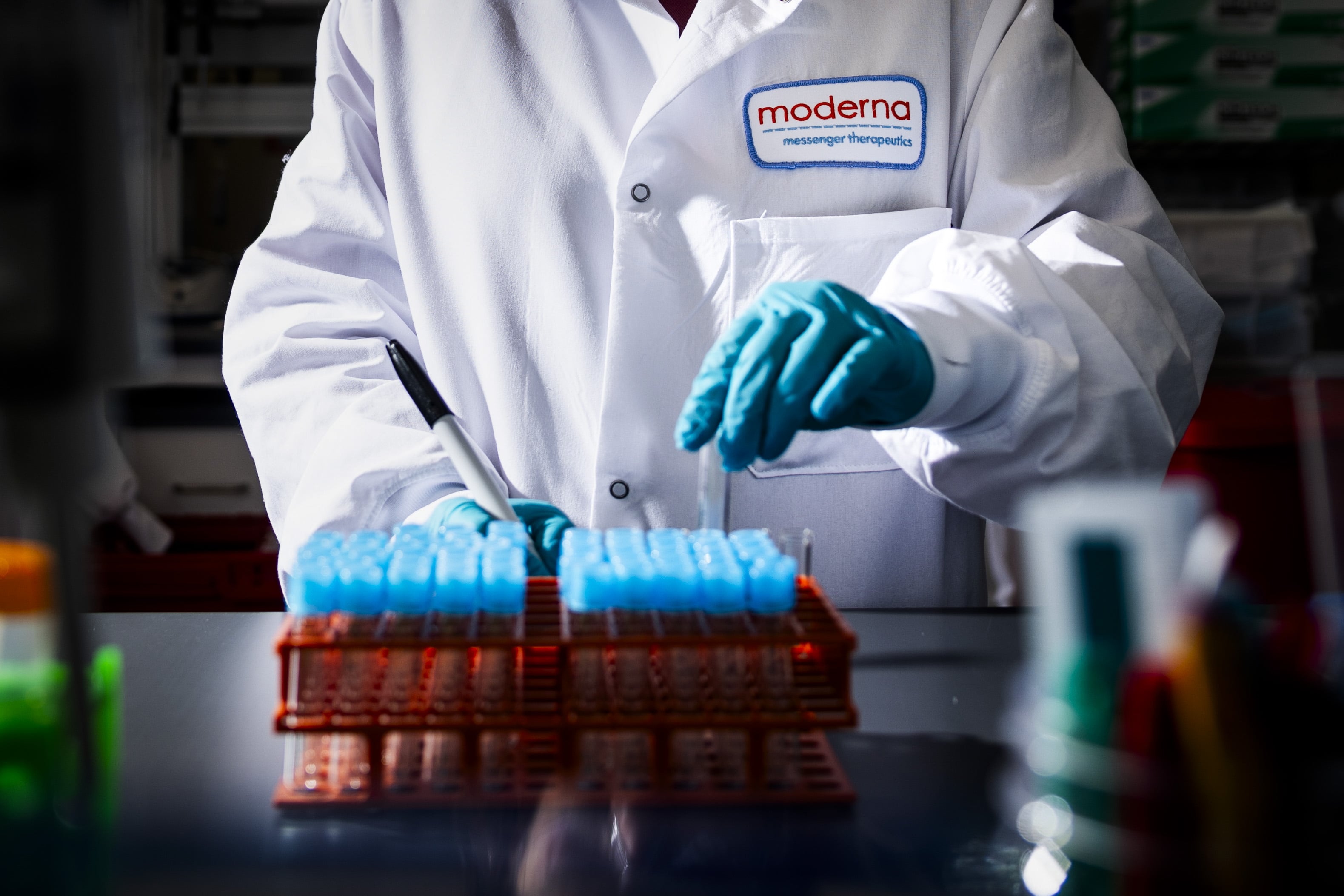 convince il farmaco antimelanoma di moderna il titolo vola in borsa da Laverita.info convince il farmaco antimelanoma di moderna il titolo vola in borsa