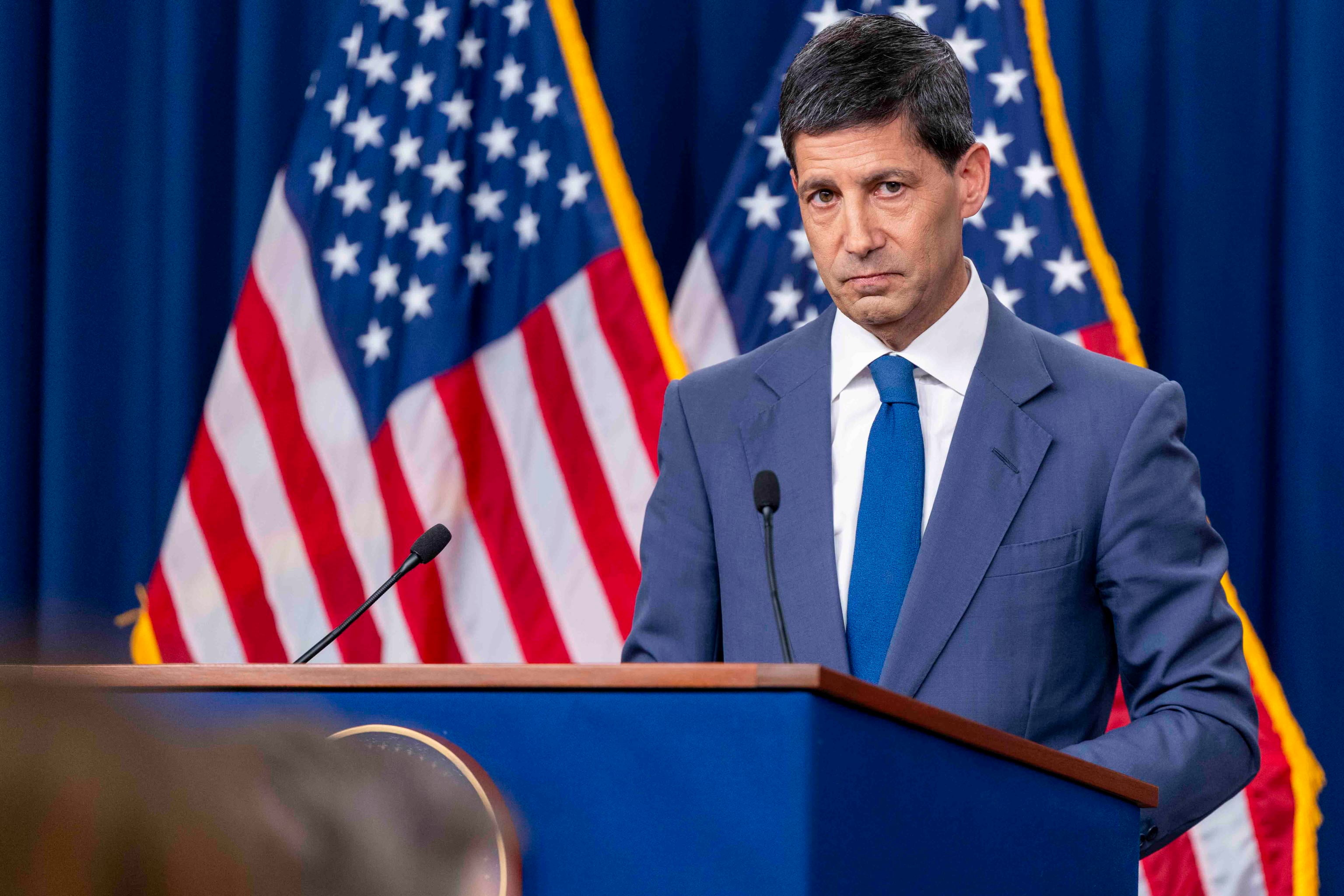 warsh non parla come la lagarde e tiene le carte coperte sui tassi da Laverita.info warsh non parla come la lagarde e tiene le carte coperte sui tassi