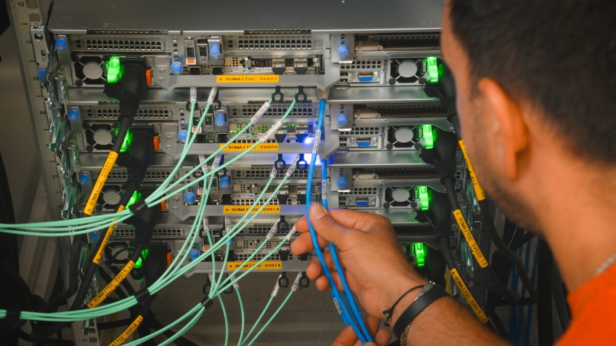 la fibra mette il turbo all8217intelligenza artificiale da Laverita.info la fibra mette il turbo all8217intelligenza artificiale