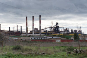 L’ex Ilva in mano a una magistratura che lavora contro gli interessi dell’Italia