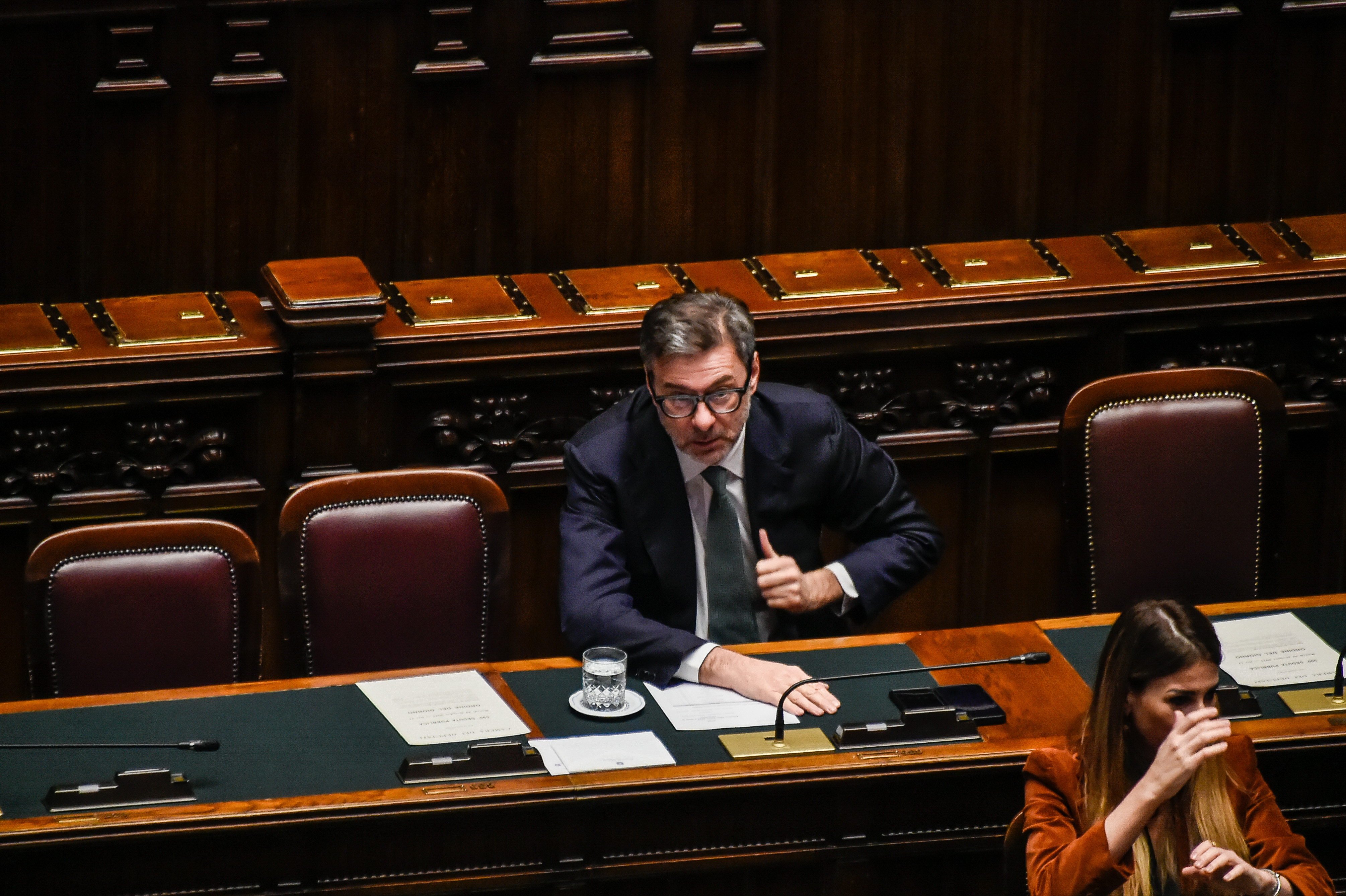 giorgetti e le priorit224 per la manovra meno tasse al ceto medio e bollo auto strutturale da Laverita.info giorgetti e le priorit224 per la manovra meno tasse al ceto medio e bollo auto strutturale