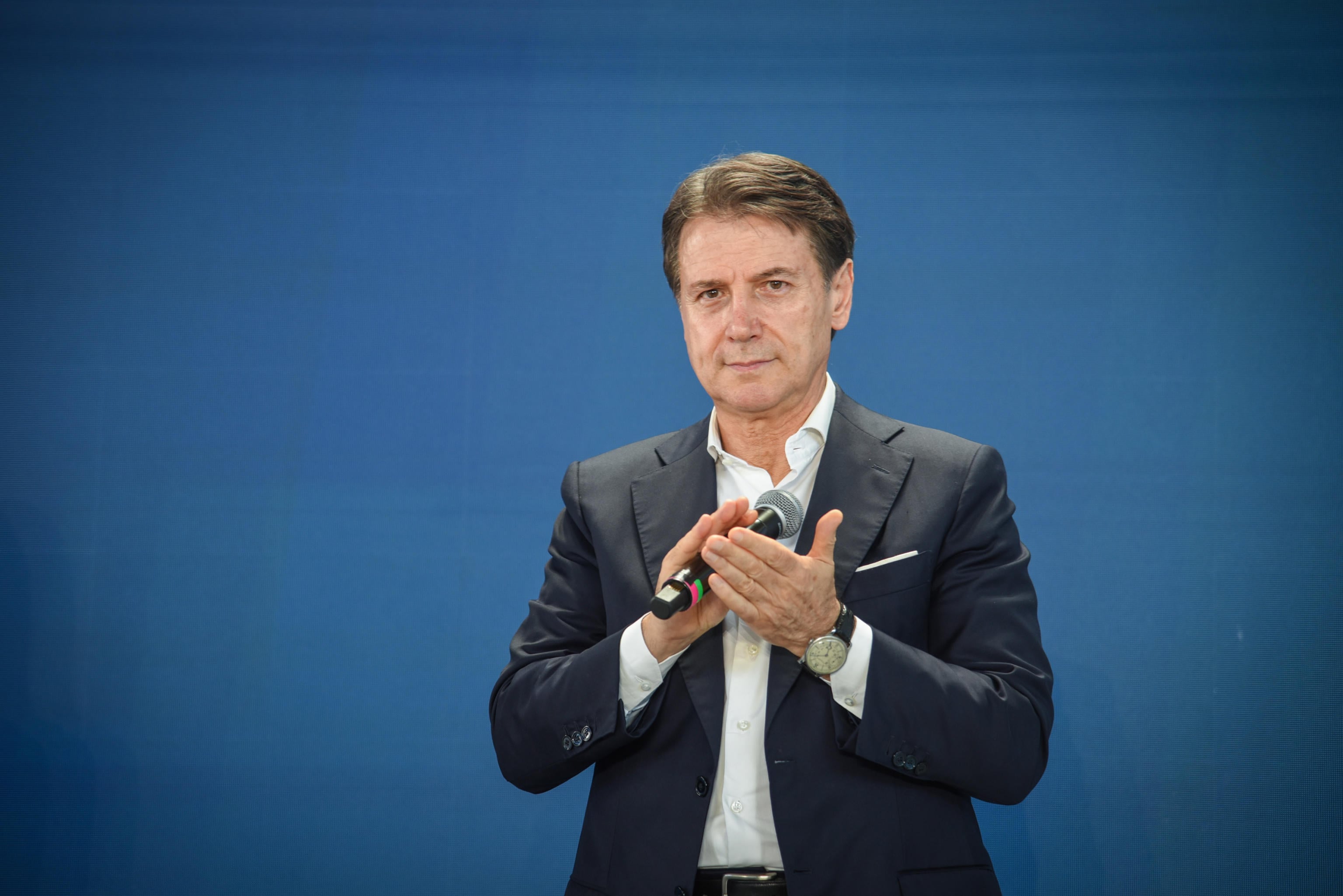 non cedo sulle armi conte lancia l8217ultimatum a schlein ma la base sogna salis da Laverita.info non cedo sulle armi conte lancia l8217ultimatum a schlein ma la base sogna salis