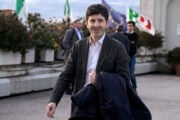 «Chi ha paura non pensa». Speranza ha nostalgia del governo del terrore