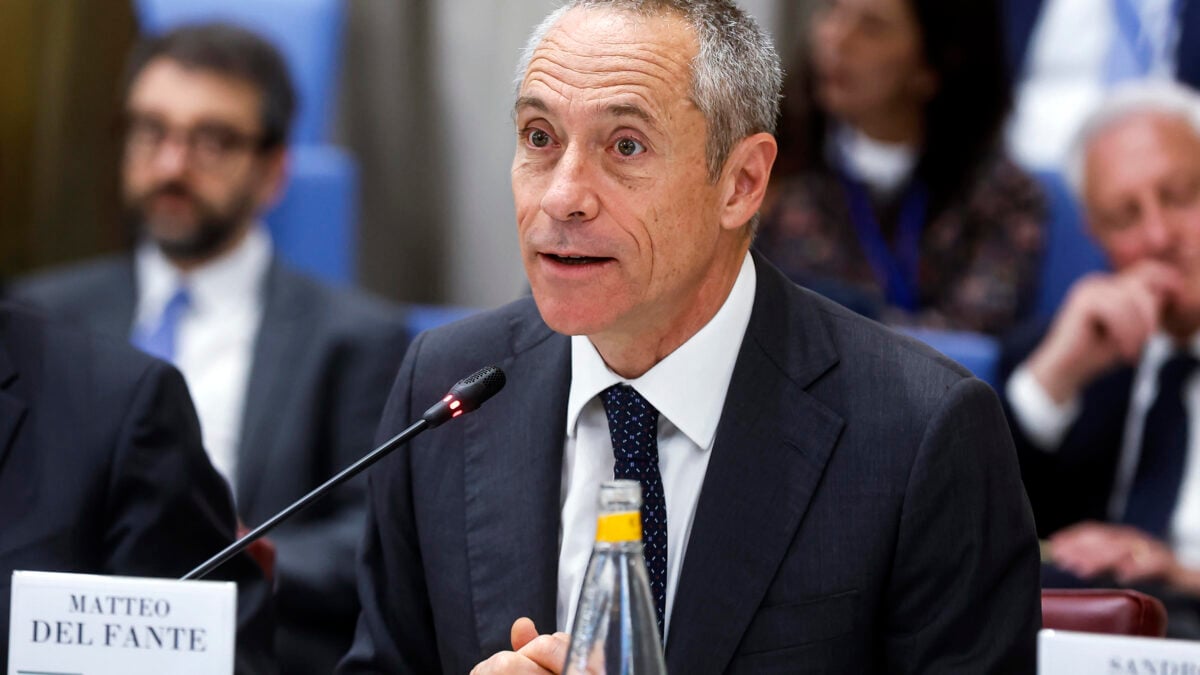 Poste alza di 30 cent l’offerta su Tim: il corrispettivo in contanti sale a 1,97 euro