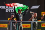 Monza, Antonelli fenomeno: da ultimo a primo. Sul podio Russell e Verstappen. Male le Ferrari