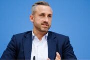Afd, le classi per stranieri e disabili? Non è razzismo, è una legge di civiltà