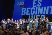 La sinistra insulta poveri e operai