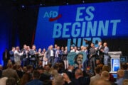 La sinistra insulta poveri e operai