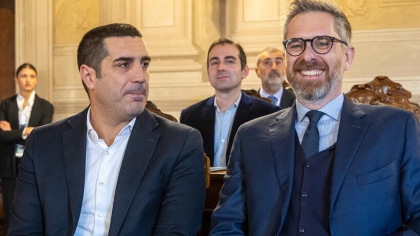 Bus ai migranti, salasso sui cittadini
