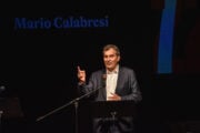 Calabresi a un passo dalla candidatura. Il Pd milanese ribolle, Schlein è nel pallone