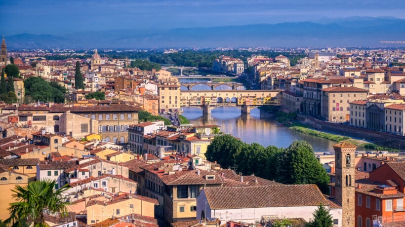 Rialzo dei tassi e veti agli affitti brevi. L’Europa blocca il mercato della casa