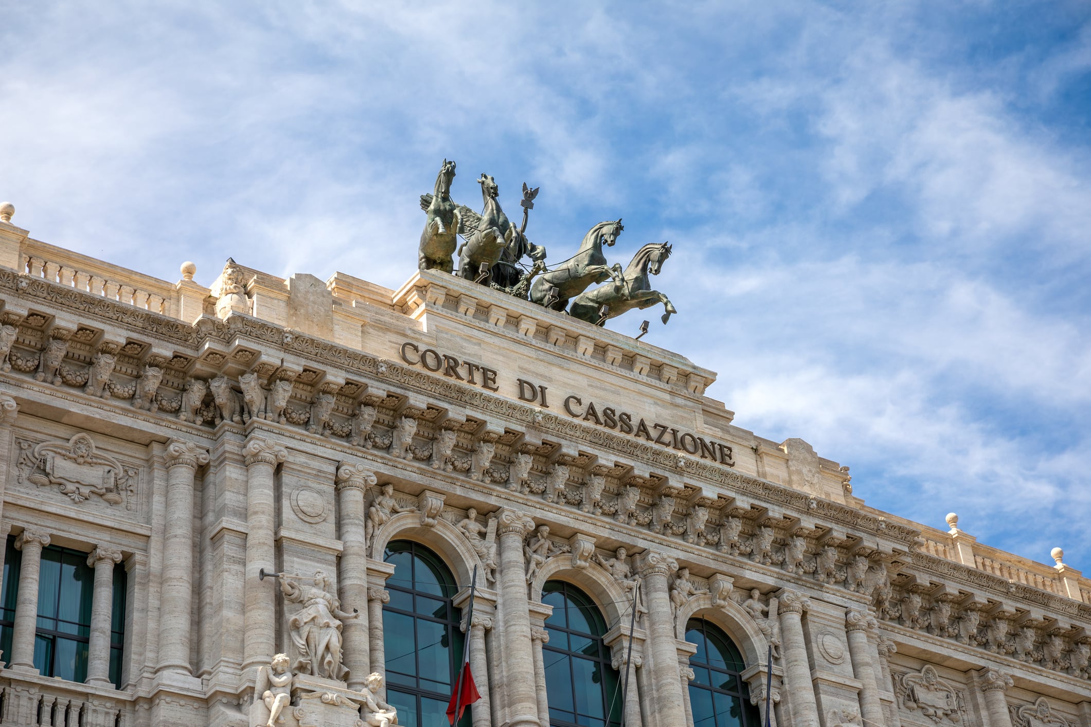 sui migranti i giudici fanno il gioco dell8217oca egiziano espulso rientra per un cavillo da Laverita.info sui migranti i giudici fanno il gioco dell8217oca egiziano espulso rientra per un cavillo