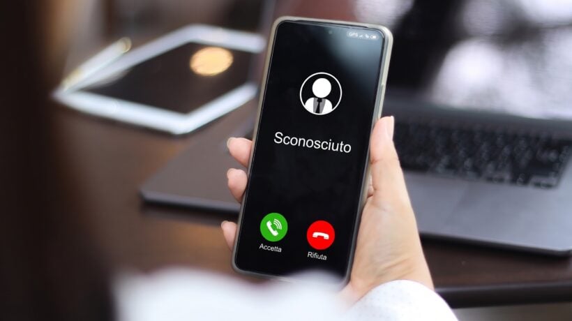In undici giorni 50 milioni di chiamate. Da Agcom e governo tre barriere