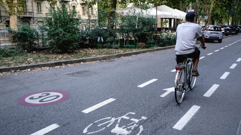 Boom di ciclabili per i soldi del Pnrr. Risultato: aumentano i morti in bici