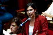 Schlein equilibrista tra i riformisti del Pd e il Conte pigliatutto. E De Luca va da Renzi