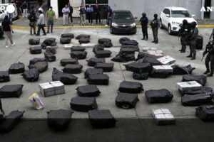 Ecuador, sequestrate quattro tonnellate di droga in un blitz