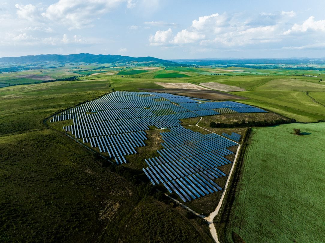 utility alla riscossa 825 miliardi di investimenti da Laverita.info utility alla riscossa 825 miliardi di investimenti