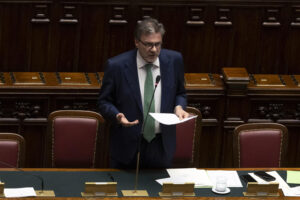 Giorgetti: «Priorità al taglio tasse. E l’Istat rafforzi le sue rilevazioni»