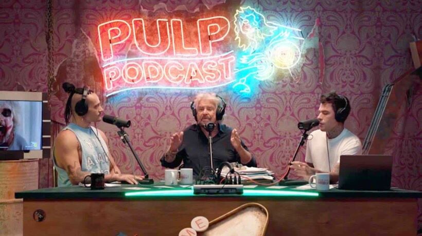Ritorna il Grillo show: «Non fondo un partito ma il M5s cambi nome. Conte? Che sciagura»