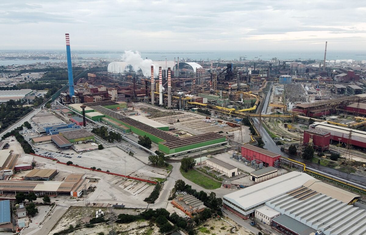 La Regione Puglia in campo per tenere chiusa l’ex Ilva