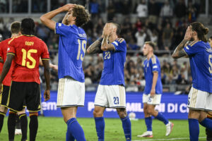 I giocatori dell'Italia reagiscono dopo la sconfitta contro il Belgio all'Olimpico