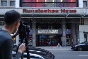Rischi inutili per un facile obiettivo. Cosa non torna del dossier Lipsia