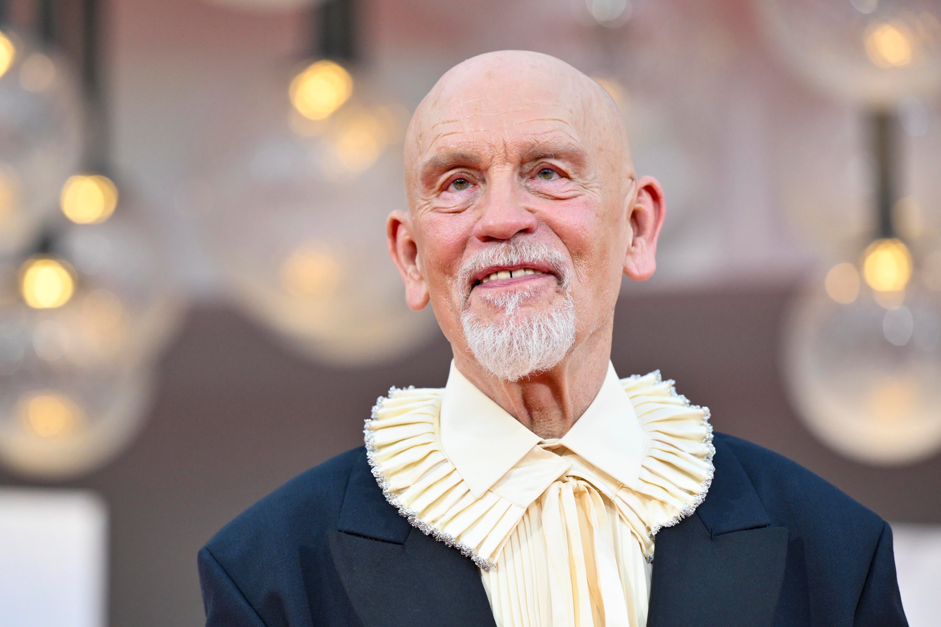 malkovich salva la mostra di bolliti e pro pal da Laverita.info malkovich salva la mostra di bolliti e pro pal
