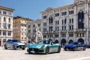 L’ultimo «tridente» di Maserati sfila tra le curve e il mare di Trieste