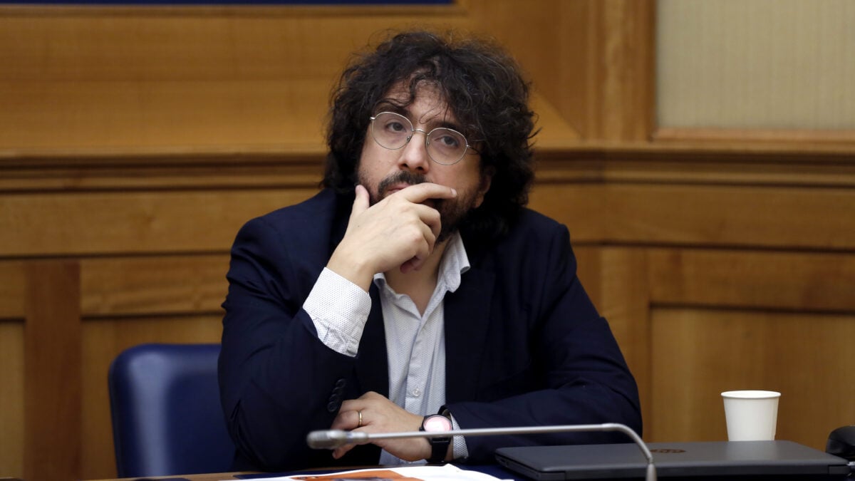 Deputata Avs nella chat con i medici no Cpr