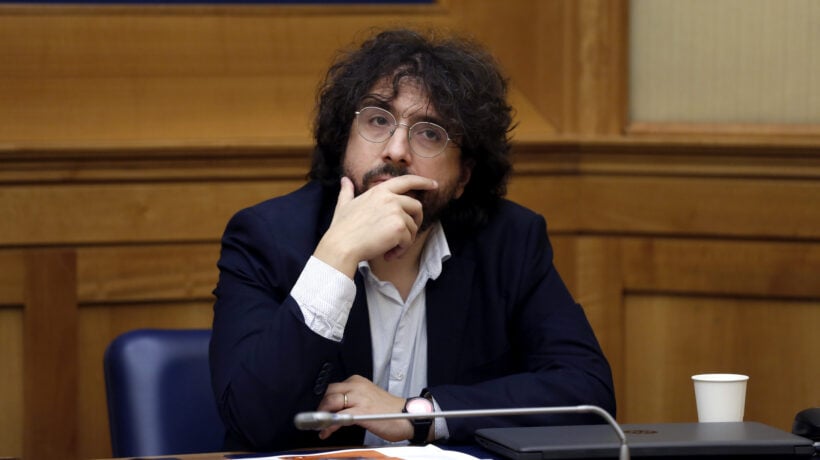 Deputata Avs nella chat con i medici no Cpr