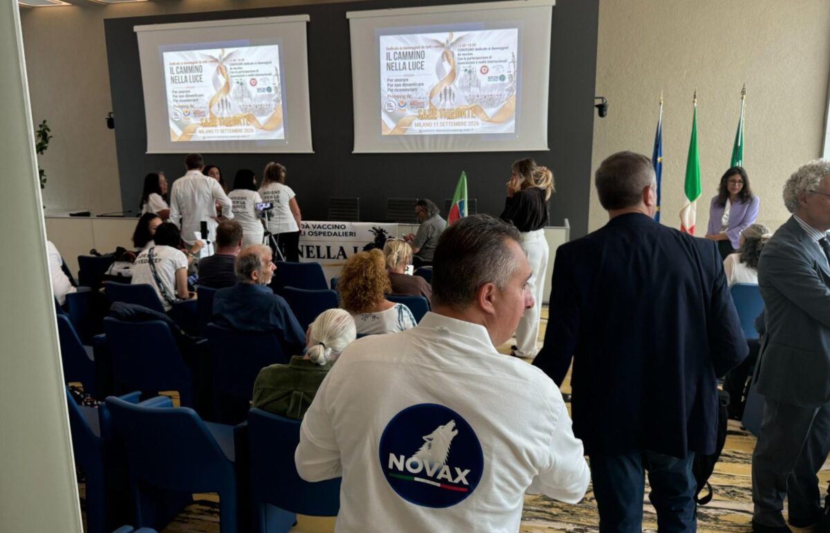 Macché no vax violenti al Pirellone: «I dem hanno deriso i danneggiati»